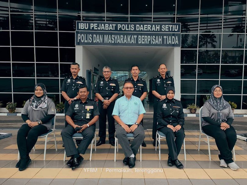 Read more about the article Kunjungan Hormat YFBM ke Ibu Pejabat Polis Daerah Setiu